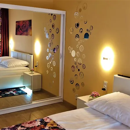 Elgracja Lägenhet *